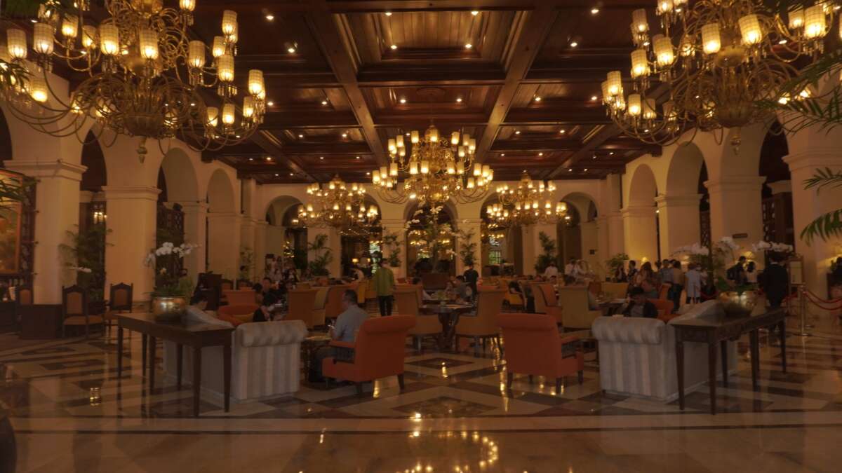 Oldest Hotels - The Manila Hotel